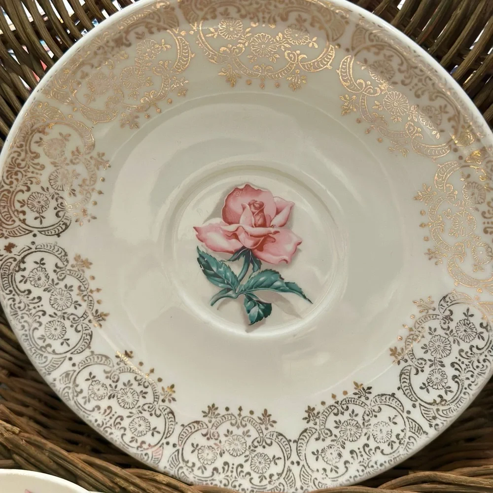 4 Liberty Gold Cup and Saucer Sets by Iva Lure Delmar Rose Crooksville USA